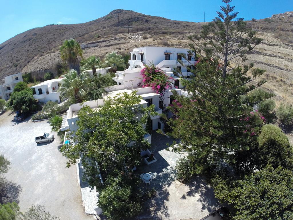 Delfini Apartments Kissamos Exterior photo